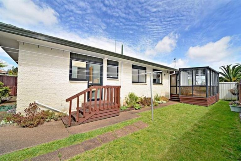 Photo of property in 4/16 Wood Street, Papakura, 2110