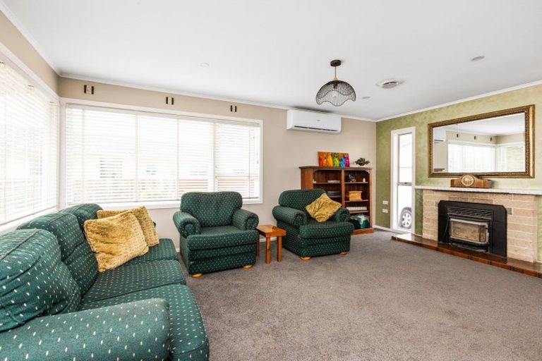Photo of property in 23 Mangarau Crescent, Havelock North, 4130