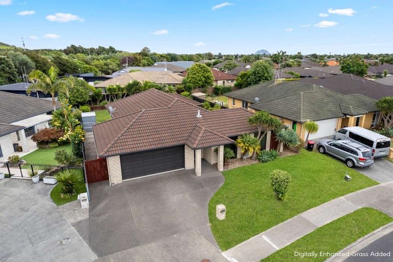 Photo of property in 28 Seabreeze Place, Papamoa Beach, Papamoa, 3118