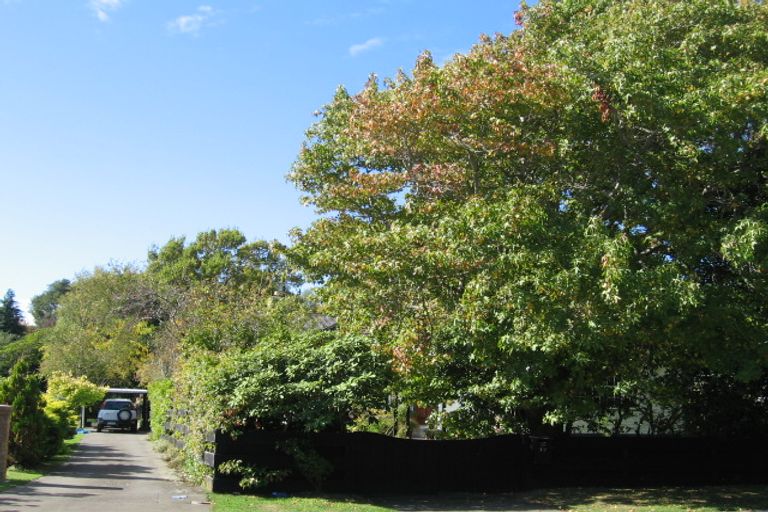 Photo of property in 37 Whitemans Road, Silverstream, Upper Hutt, 5019