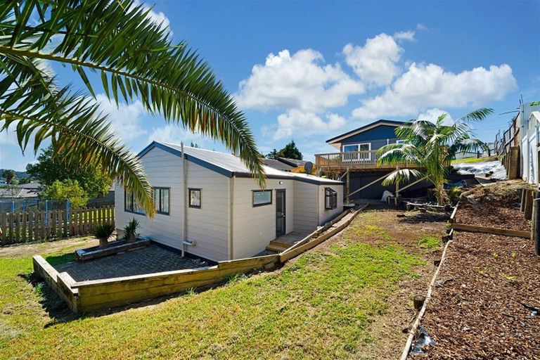 Photo of property in 65 Hetherington Road, Ranui, Auckland, 0612