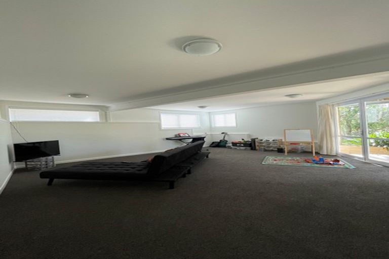 Photo of property in 22a Knightsbridge Drive, Forrest Hill, Auckland, 0620