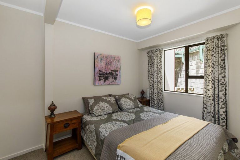 Photo of property in 53 Hankey Street, Mount Cook, Wellington, 6011