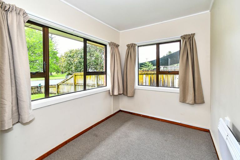 Photo of property in 33 Marne Road, Papakura, 2110