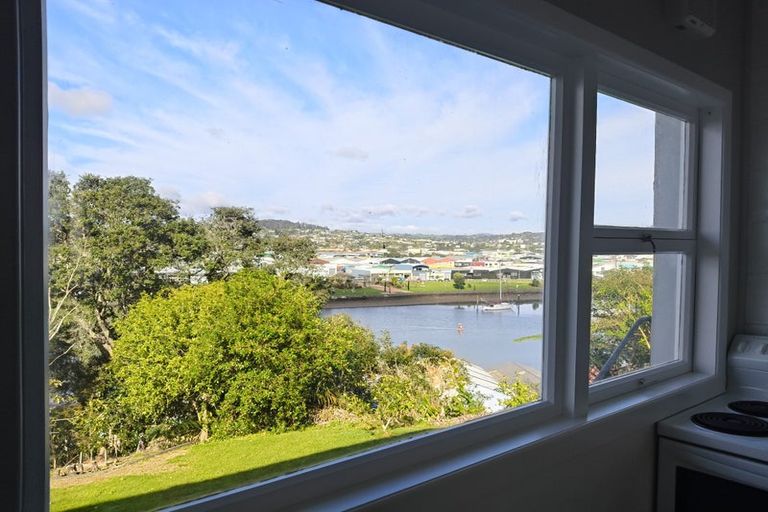 Photo of property in 18 Punga Grove Avenue, Riverside, Whangarei, 0112