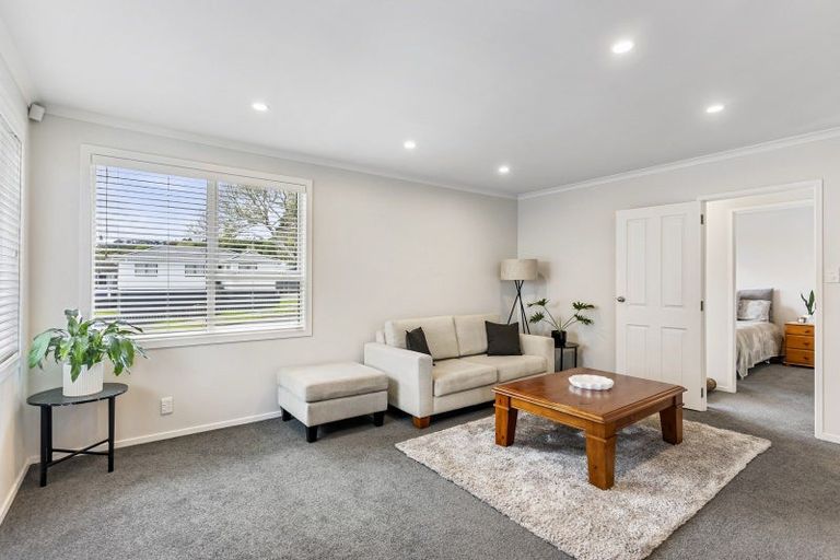 Photo of property in 95 Everglade Drive, Totara Heights, Auckland, 2105