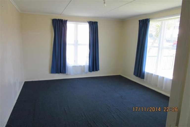 Photo of property in 35 Hukatai Street, Elsdon, Porirua, 5022
