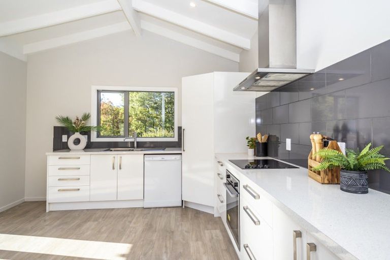 Photo of property in 8 Fox's Terrace, Arrowtown, 9302