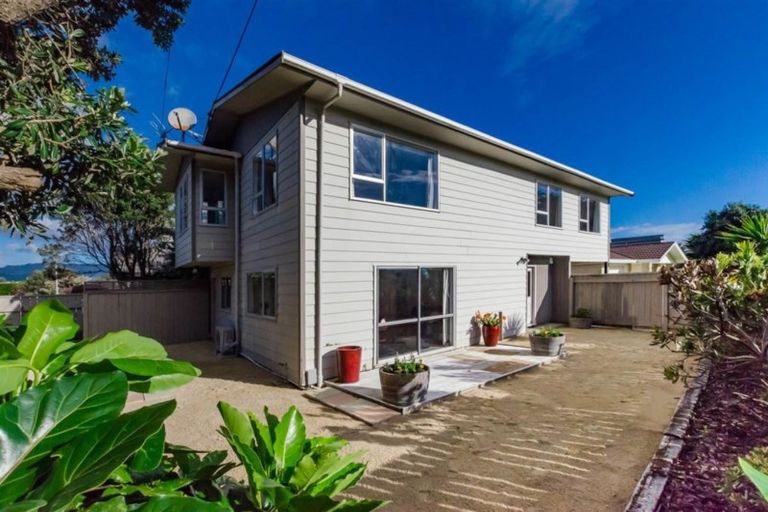 Photo of property in 122 Manly Street, Paraparaumu Beach, Paraparaumu, 5032