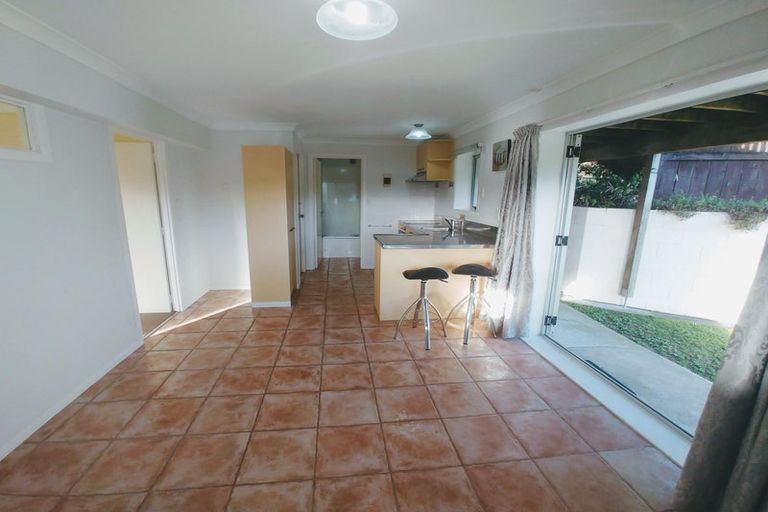 Photo of property in 5 Markham Place, Bucklands Beach, Auckland, 2012