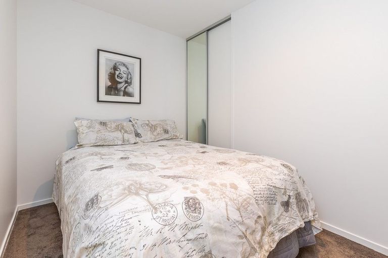 Photo of property in Kiwi On Queen Apartments, 211/421 Queen Street, Auckland Central, Auckland, 1010