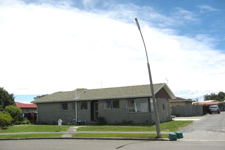 Photo of property in 25 Stacey Place, Woolston, Christchurch, 8062