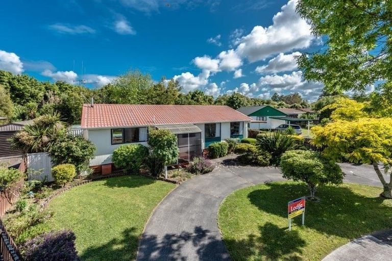 Photo of property in 16 Sequoia Place, Pukete, Hamilton, 3200