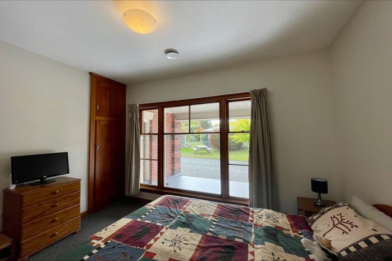 Photo of property in 63 Main North Road, Geraldine, 7930