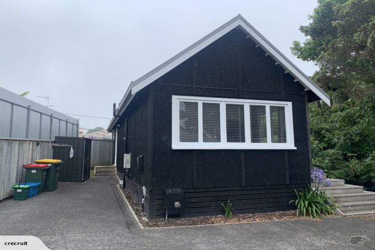 Photo of property in 18a Annandale Street, Lynmouth, New Plymouth, 4310