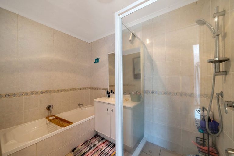 Photo of property in 4 Glenarden Way, Ranui, Auckland, 0612