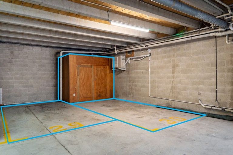 Photo of property in 1/2a Queens Parade, Devonport, Auckland, 0624