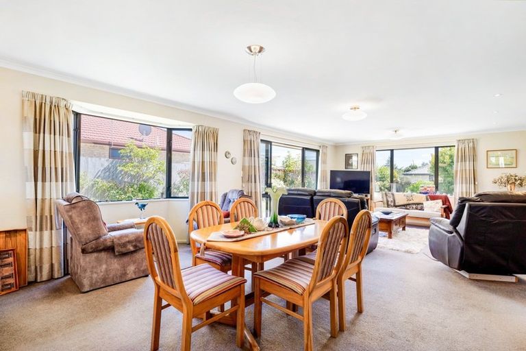 Photo of property in 23 Hannah Place, Holmes Hill, Oamaru, 9401