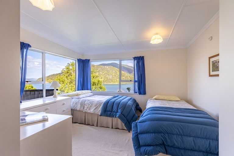 Photo of property in 313 Port Underwood Road, Whatamango Bay, Picton, 7281