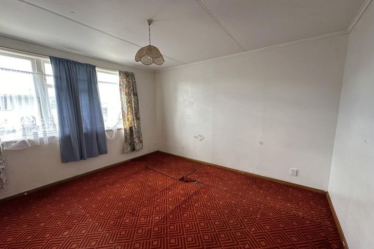 Photo of property in 11 Hinemoa Street, Levin, 5510
