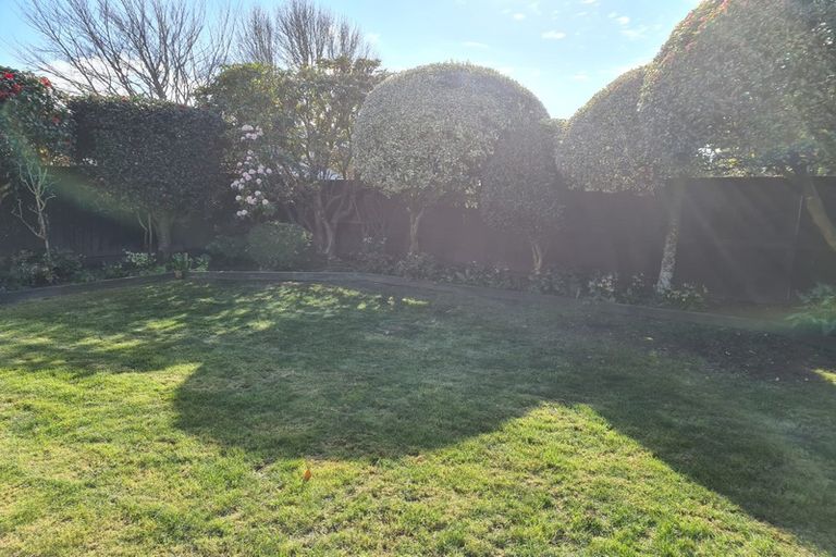 Photo of property in 1/106 Blighs Road, Strowan, Christchurch, 8052