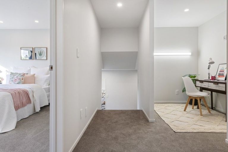 Photo of property in 42 Arana Drive, Karaka, Drury, 2578