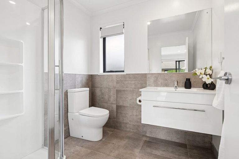 Photo of property in 14 Tawhiti Road, Pukekohe, 2120