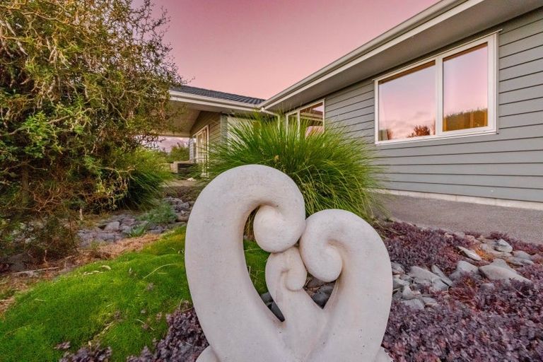 Photo of property in 13 Bell Street, Otane, 4202