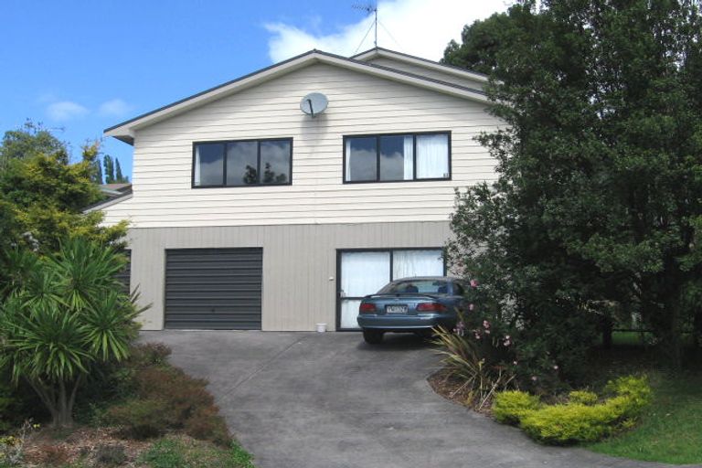 Photo of property in 5 Randal Place, Bayview, Auckland, 0629
