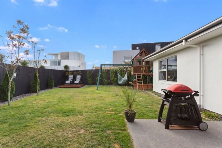 Photo of property in 94 Aston Drive, Waimairi Beach, Christchurch, 8083