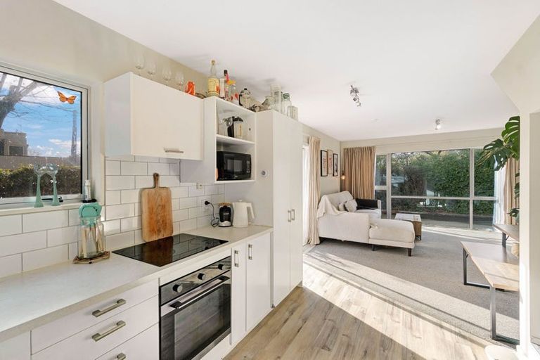 Photo of property in 1/34 Holly Road, St Albans, Christchurch, 8014