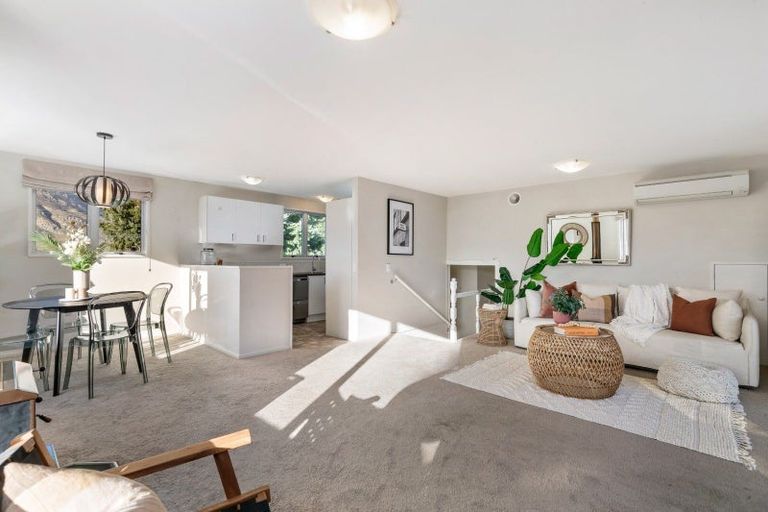 Photo of property in 72 Jims Way, Frankton, Queenstown, 9371