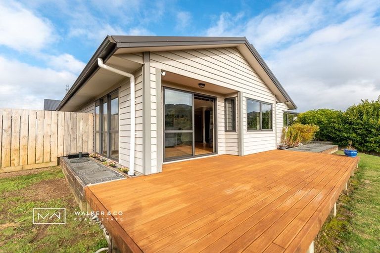 Photo of property in 7 Percy Kinsman Crescent, Riverstone Terraces, Upper Hutt, 5018