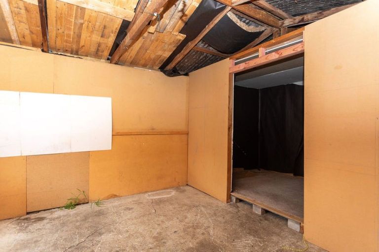 Photo of property in 42 Tennyson Street, Dannevirke, 4930