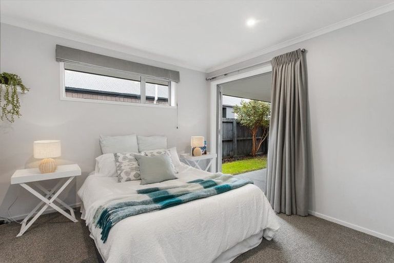 Photo of property in 33 Bradwell Crescent, Halswell, Christchurch, 8025