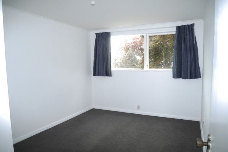 Photo of property in 17 Hemara Street, Waikanae Beach, Waikanae, 5036