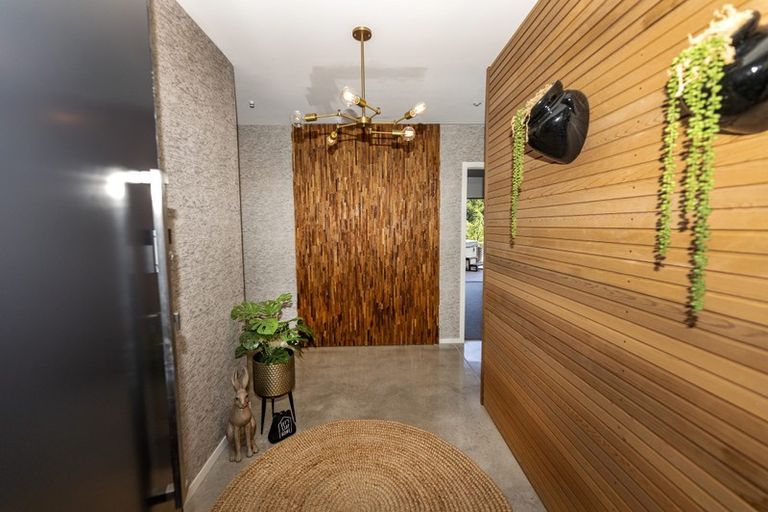 Photo of property in 10 Pike Place, Ferndale, New Plymouth, 4310