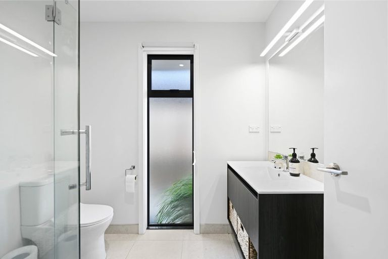 Photo of property in 1136b Heaphy Terrace, Fairfield, Hamilton, 3214