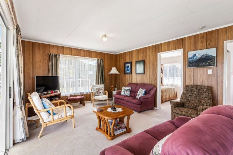 Photo of property in 216 Patuwai Drive, Whangamata, 3620