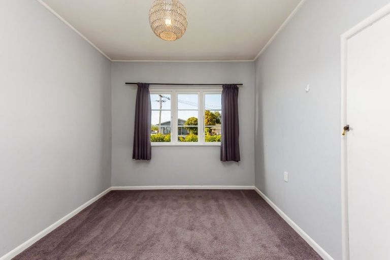 Photo of property in 6 Howden Road, Fairfield, Hamilton, 3214