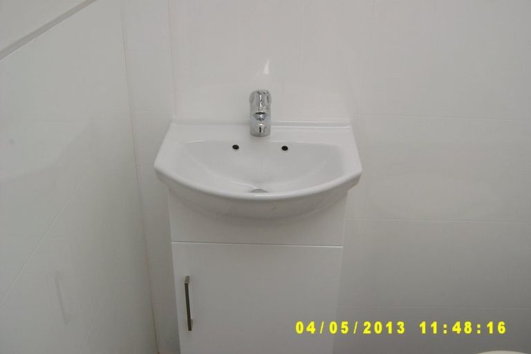 Photo of property in 2/20 Deller Grove, Silverstream, Upper Hutt, 5019