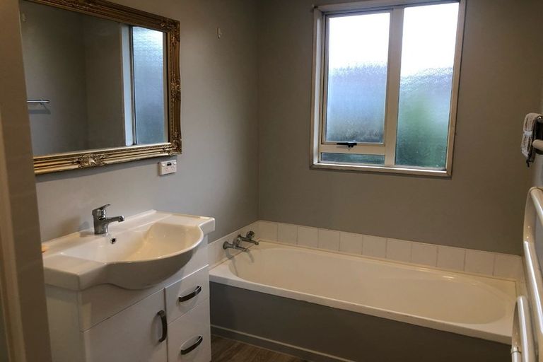 Photo of property in 2/152 Main South Road, Sockburn, Christchurch, 8042