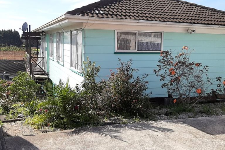 Photo of property in 42 Alabaster Drive, Papatoetoe, Auckland, 2025