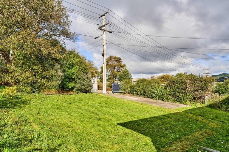 Photo of property in 83 Bell Street, Tawa, Wellington, 5028