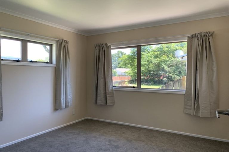 Photo of property in 6 Toi Grove, Turangi, 3334
