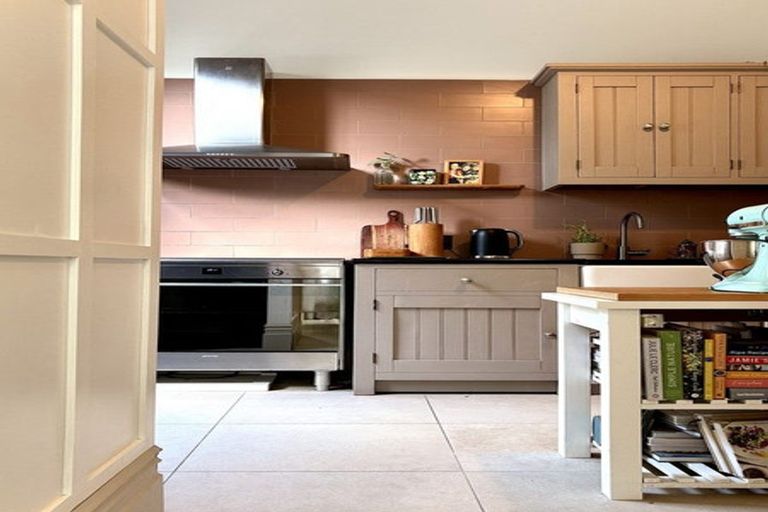 Photo of property in 58 Wright Street, Mount Cook, Wellington, 6021