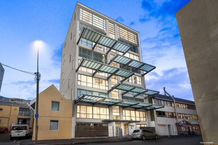 Photo of property in Sol Apartments, 13/37 Jessie Street, Te Aro, Wellington, 6011