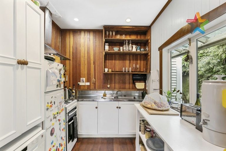 Photo of property in 38 Ribble Street, Island Bay, Wellington, 6023