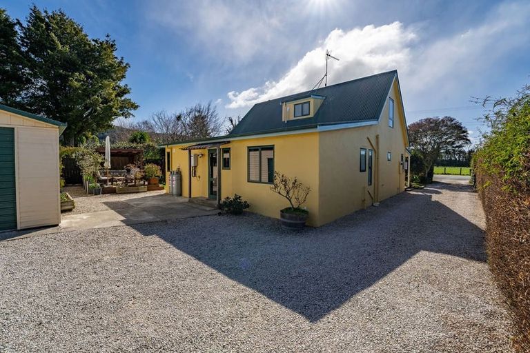 Photo of property in 15 Bird Lane, Wakefield, 7025