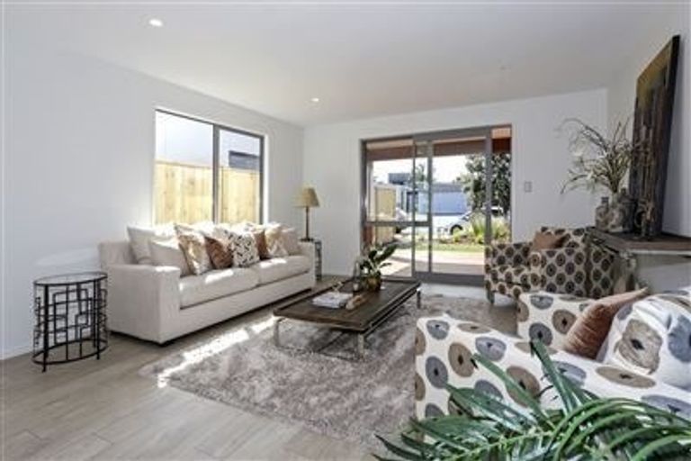 Photo of property in 10 Tuangi Way, Papamoa Beach, Papamoa, 3118